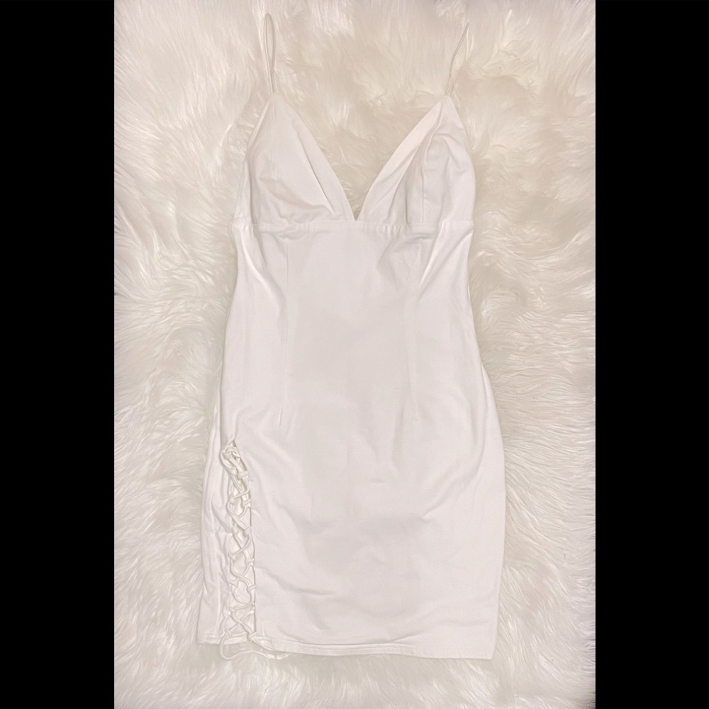 Tiger Mist| White Dress
